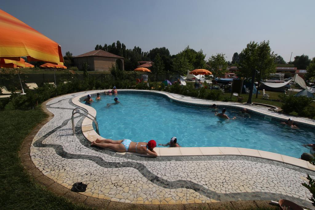 Lucciole Nella Nebbia Hotel Stellata Kültér fotó